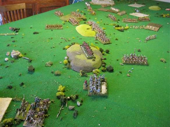 Grand vie of the battle about half way.... a bit ragged Etruscan line is showing.